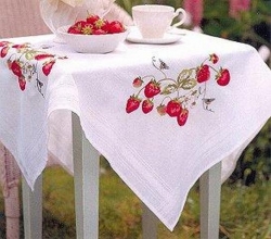 Anchor ETW16 Набор для вышивания Strawberries Tablecloth